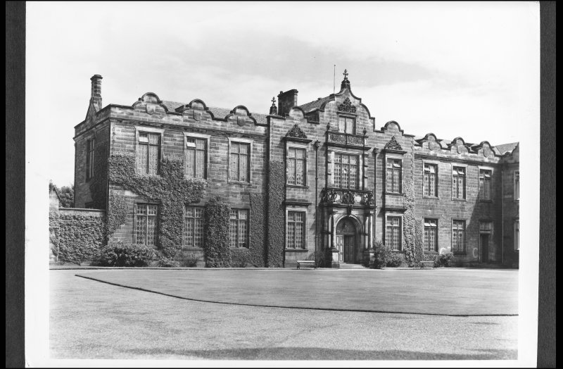 Upper College Hall, in United College Quadrangle, where the bronze bowl was housed before going to the Cathedral Museum in 1909. Photograph by J. Valentine & Co. (JV-D-495).